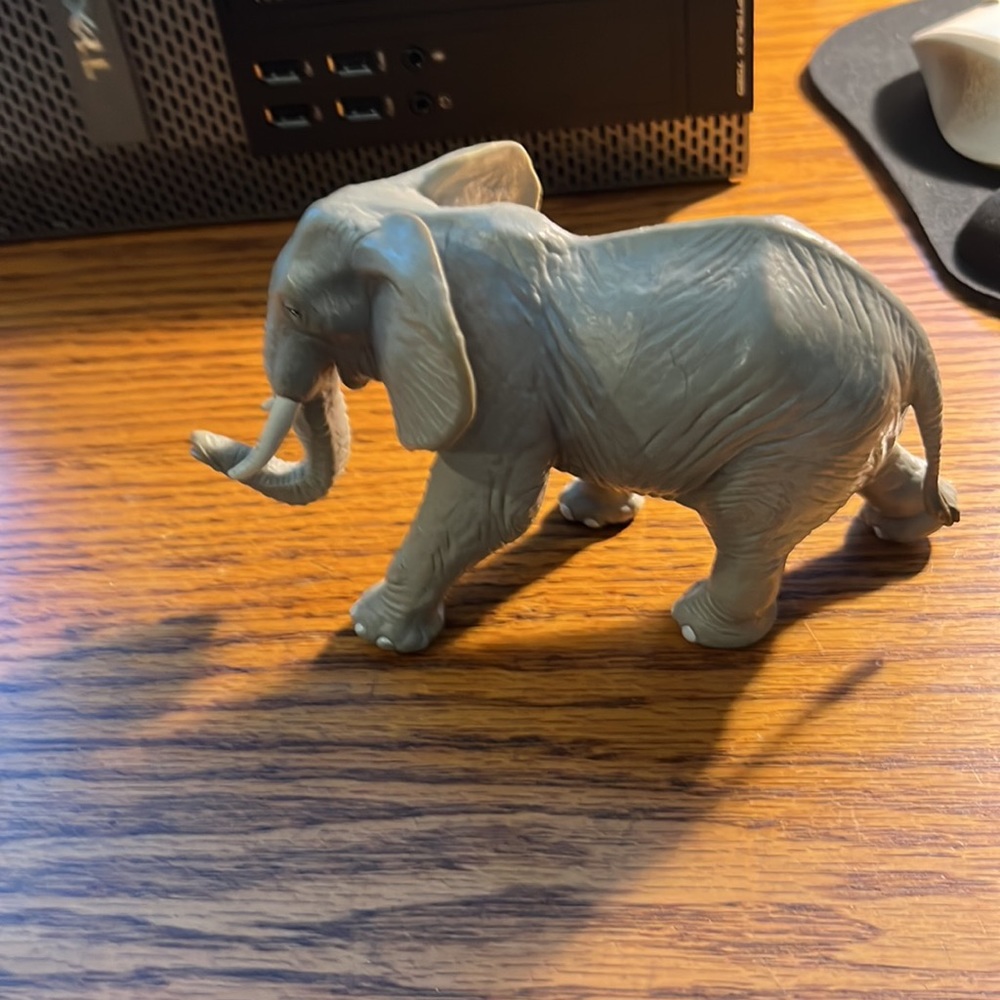 1996 Elephant